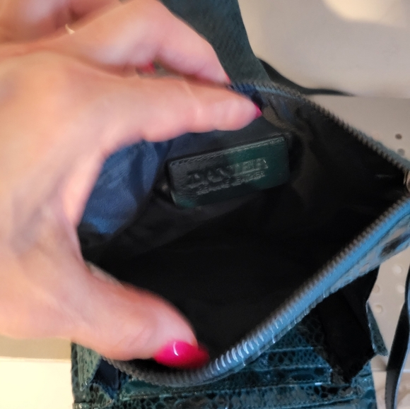 DANIER SMALL LEATHER CROSSBODY - Picture 4 of 5